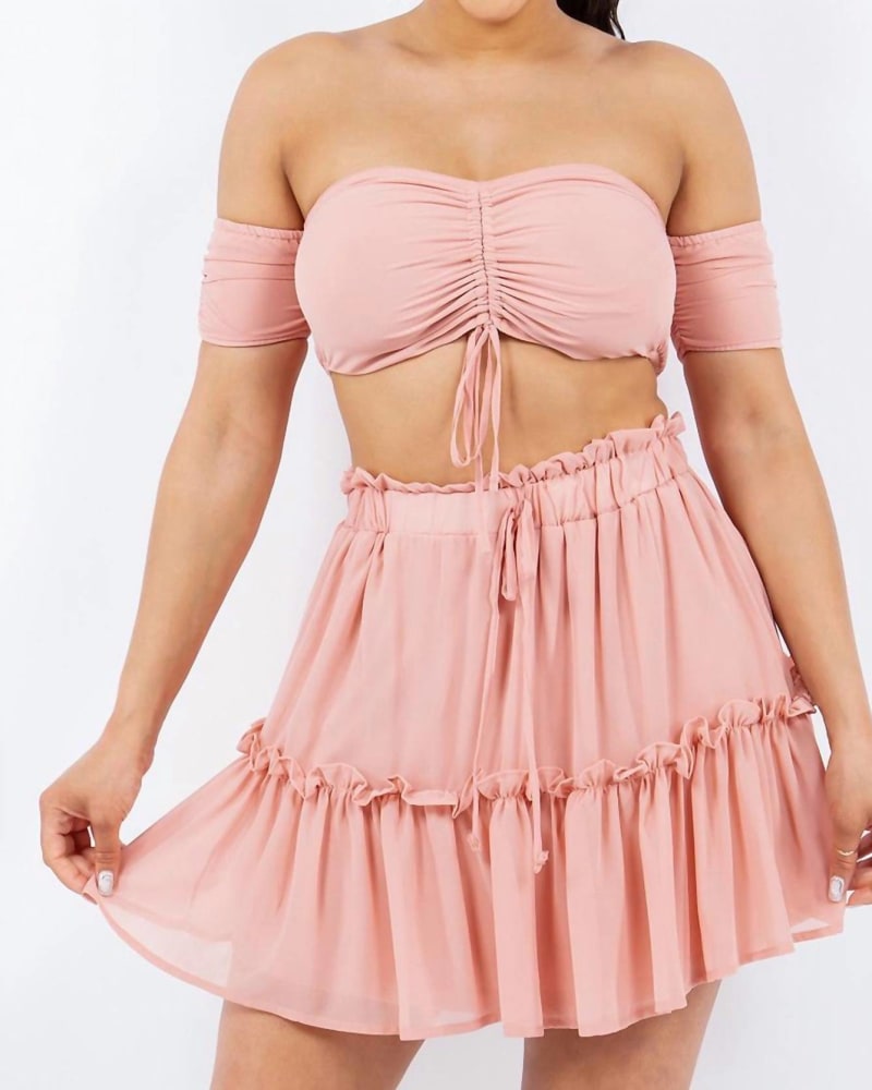 Front of a model wearing a size Large Solid Chiffon Off The Shoulder Skirt Set In Pink in Pink by Haute Monde. | dia_product_style_image_id:356738